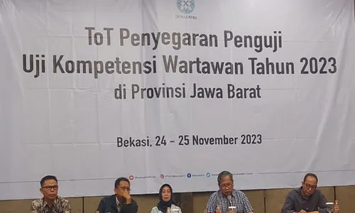 Dewan Pers Beri Penyegaran Puluhan Penguji Uji Kompetensi Wartawan