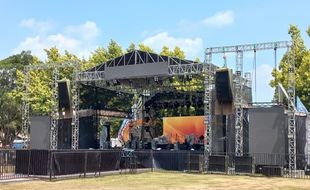 Malam Ini! Ngaji Bareng Gus Miftah dan Konser Denny Caknan di Alun-alun Klaten