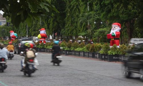 Dinyalakan 1 Desember, Jalan Jenderal Sudirman Solo Dimeriahkan Lampion Natal 