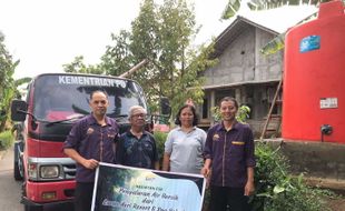 Peduli Sesama, Laras Asri Resort & Spa Salatiga Beri Bantuan Air Bersih