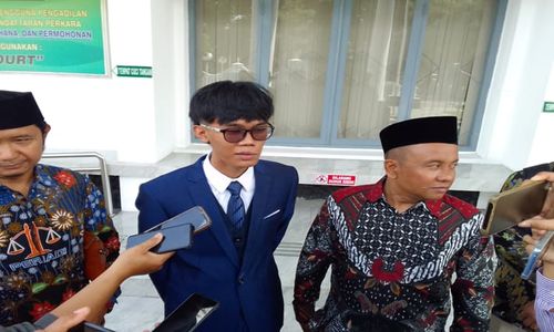 Sidang Mediasi di PN Solo, Almas Hadir Gibran Absen