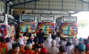 Kenalkan Rekreasi Aman dengan Bus Wisata, Mata Trans Solo Gelar Bus to School