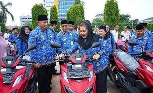 Hari Kopri, Pemkot Semarang Beri Motor Dinas ke 177 Lurah