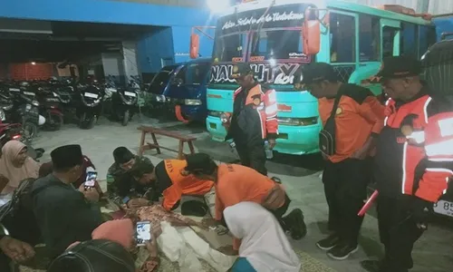 Ribuan Jemaah Hadiri Pengajian Gus Iqdam di Bantul, Beberapa Orang Pingsan