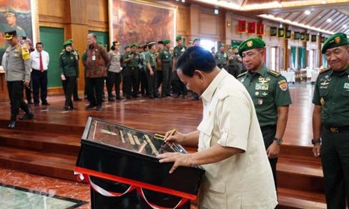 Kunjungi Akmil Magelang, Prabowo Resmikan Ruang Makan Taruna