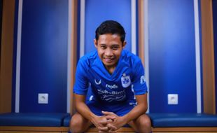 Resmi! Evan Dimas Berseragam PSIS, Kabar Pensiun Dini Terbantahkan