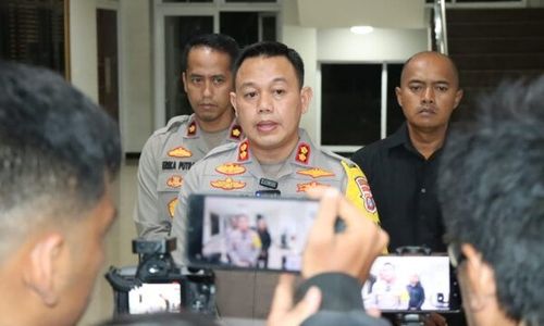 Respons Polisi soal Petugas Tembakkan Gas Air Mata di Kericuhan Suporter Gresik