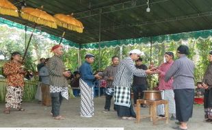 Mengupas Makna Merti Dusun Tingal Kulon Desa Wanurejo Magelang