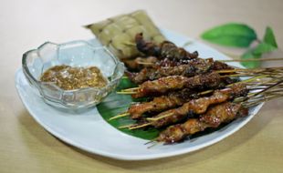 Sate Ambal, Sajian Kuliner dari Jalur Daendles Kebumen