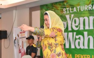 Demi Ganjar-Mahfud, Yenny Wahid Datangi Pekerja Migran di Malaysia