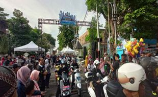 Masyarakat Solo Diajak Mengenal Motor Listrik Lewat "Festival Motor Listrik"