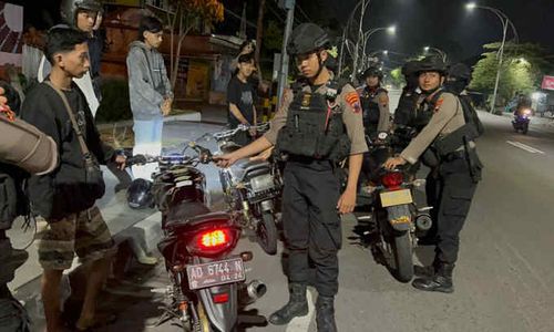 Wujudkan Zero Knalpot Brong, 20 Pengendara Motor Ditindak di Jalan Juanda Solo