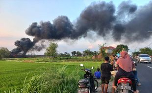 Waduh, Gudang di Delanggu Klaten Terbakar