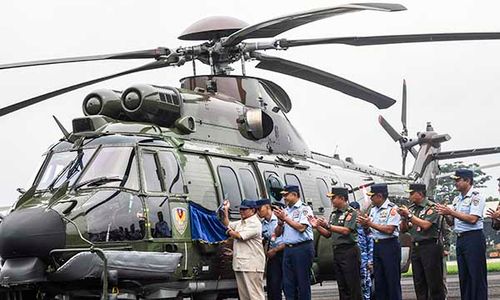 Menhan Prabowo Subianto Serahkan 8 Helikopter Angkut Berat H225M ke TNI AU