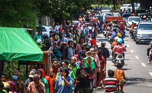 Rayakan HUT ke-8, PT SHA Solo Berbagi Sedekah kepada Ribuan Dhuafa