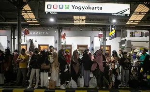 Puncak Balik Nataru, 34.000 Orang Naik KA dari Stasiun Daops 6