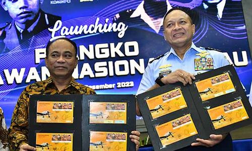 TNI AU, Kemenkominfo dan PT Pos Luncurkan Prangko 4 Pahlawan Nasional