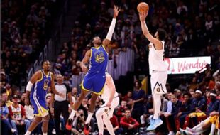 Nuggets Tumbangkan Warriors, Knicks Bungkam Bucks