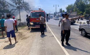 Diduga Gegara Puntung Rokok, Warung Angkringan di Klaten Terbakar