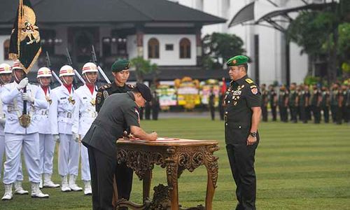 Momen Sertijab KSAD, Maruli Simanjuntak Resmi Gantikan Agus Subiyanto