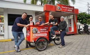 Telkomsel Luncurkan Mobile Selling Simcard dengan Kendaraan Listrik di Jogja