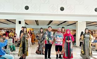 Hari Ibu, Bandara Adi Soemarmo Gelar Fashion Show & Pameran Karya Perempuan