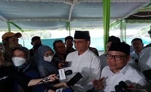 Kunjungi Semarang, Anies Hadiri Acara Istigasah di Ponpes Lirboyo Jambu