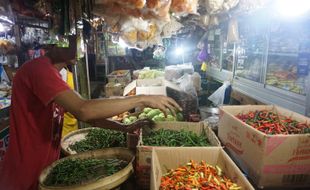 Pasokan Cukup, Masyarakat Tak Perlu Berlomba-lomba Beli Kebutuhan Pokok