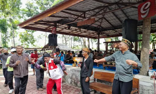 Dapat Gamelan Baru dari Kemenparekraf, Pasar Bahulak Sragen Kian Ramai