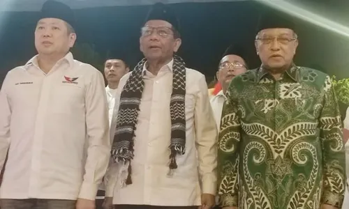 Ganjar-Mahfud Janji Perhatikan Kesejahteraan Guru Ngaji dan Marbut Masjid