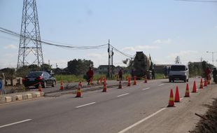 Jadi Pintu Tol Fungsional Solo-Jogja, Median Jalan di Kuncen Klaten Dibongkar