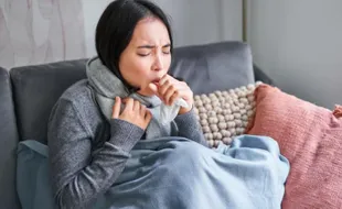 Ternyata Ini Perbedaan Pneumonia pada Orang Dewasa dan Anak