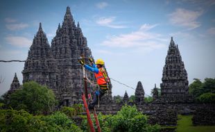 Siaga Nataru dan Cuaca Ekstrem, PLN Gencarkan Pemeliharaan Jaringan Listrik