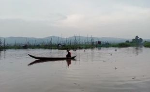 Terseret Arus Sungai, Seorang Pemancing Hilang di Rawa Pening