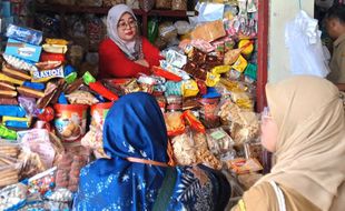 Sidak Jelang Nataru, Tim Gabungan di Solo Temukan Makanan Kedaluwarsa