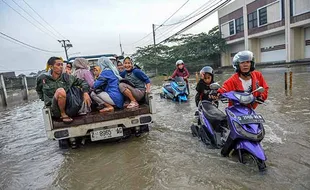 Dampak Hujan Deras, Kawasan Industri Sapan Bandung Terendam Banjir