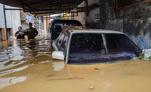 Banjir Landa Dayeuhkolot Bandung, 2.000 Lebih Rumah Warga Terendam