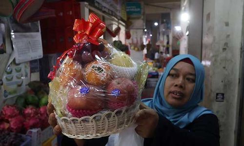 Jelang Imlek, Penjualan Buah Impor di Pasar Gede Solo Meningkat