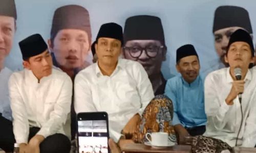 Gus Iqdam: Mas Gibran Enggak Usah Khawatir, di Belakang Jenengan Ada Saya!