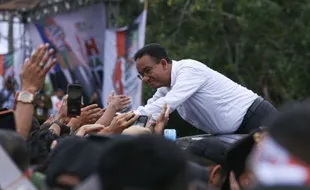 Anies Baswedan Janji Kaji Ulang UU Cipta Kerja