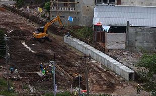 Dua Ruas Jalan Ditutup, Warga di Sekitar Proyek Underpass Joglo Diberi Akses