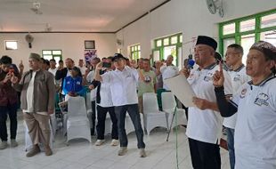 Seratusan Alumnus UNS Deklarasi Dukung Anies-Muhaimin di Solo