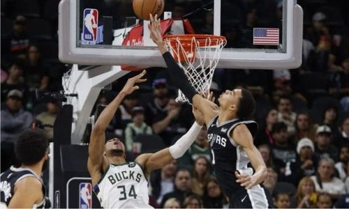 Bucks Tundukkan Spurs, Giannis dan Wembanyama Memukau