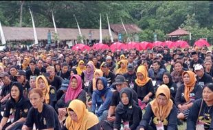 Ribuan Anggota Tikus Pithi Camping di Candi Banyunibo Sleman