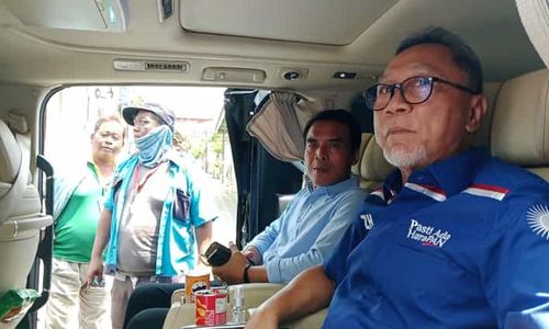 Ketua Umum PAN Zulkifli Hasan Kulineran di Solo, Bayar Parkir Rp150.000