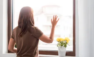 Arti Mimpi Melihat Jendela Tidak Selalu Pertanda Peluang di Depan Mata