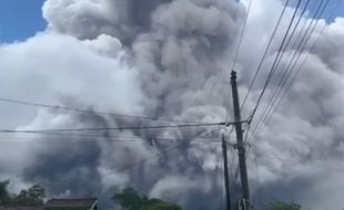 Awan Panas Guguran Merapi Mengarah ke Timur, Tegalmulyo Klaten Hujan Abu