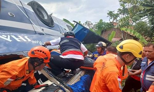 Ajaib! Bayi 17 Bulan Selamat dalam Kecelakaan Bus Shantika di Tol Pemalang