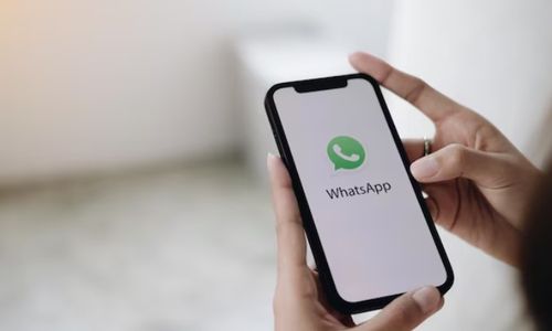 WhatsApp bakal Sinkronkan Kunci Obrolan di Semua Perangkat