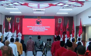 HUT ke-51 PDIP: Megawati Datang Bersama Prananda, Puan Sendiri